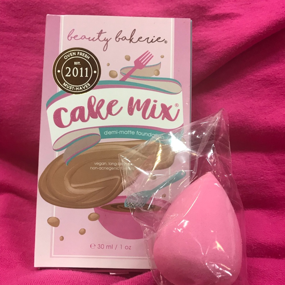 BEAUTY BAKERIE Shade 55 MATTE CAKE MIX foundation